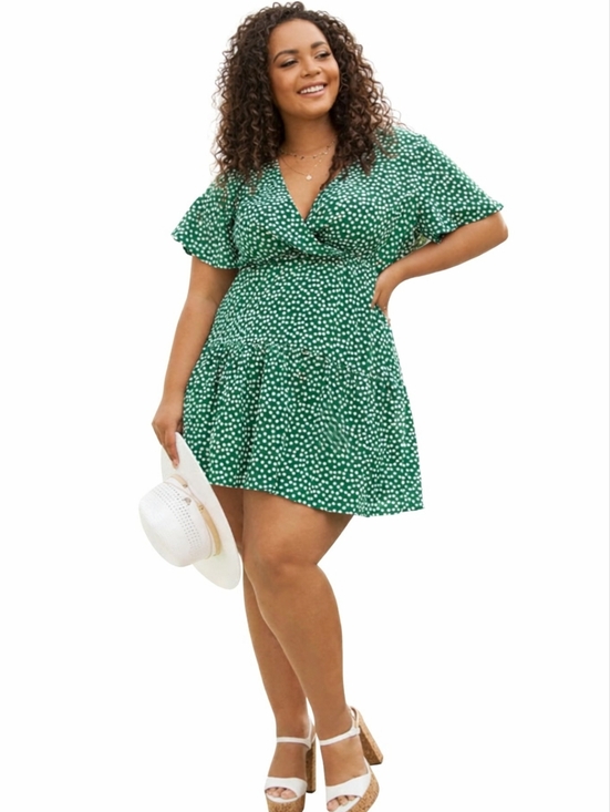 SHEIN Dresses & Skirts - Plus Size Green Ditsy Print Wrap Dress Size 20